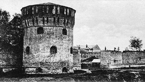 Башня Громовая Смоленской крепостной стены (1596-1602 гг.). Так здание выглядело в период Великой Отечественной войны
